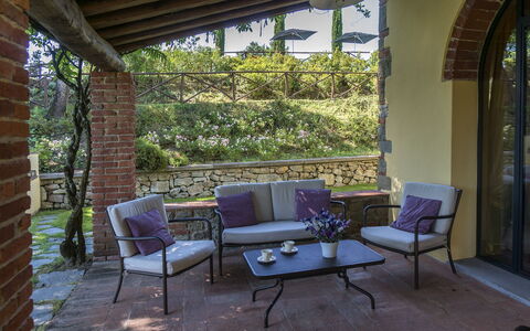 Villa Del Monte: Property, Patio, Room, Furniture, Building, House, Yard, Interior Design, Backyard, Real Estate