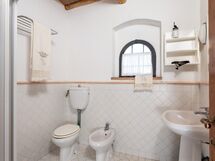 agriturismo-la-papessa-chianti-san-donato-multipropriet-robina-bathroom