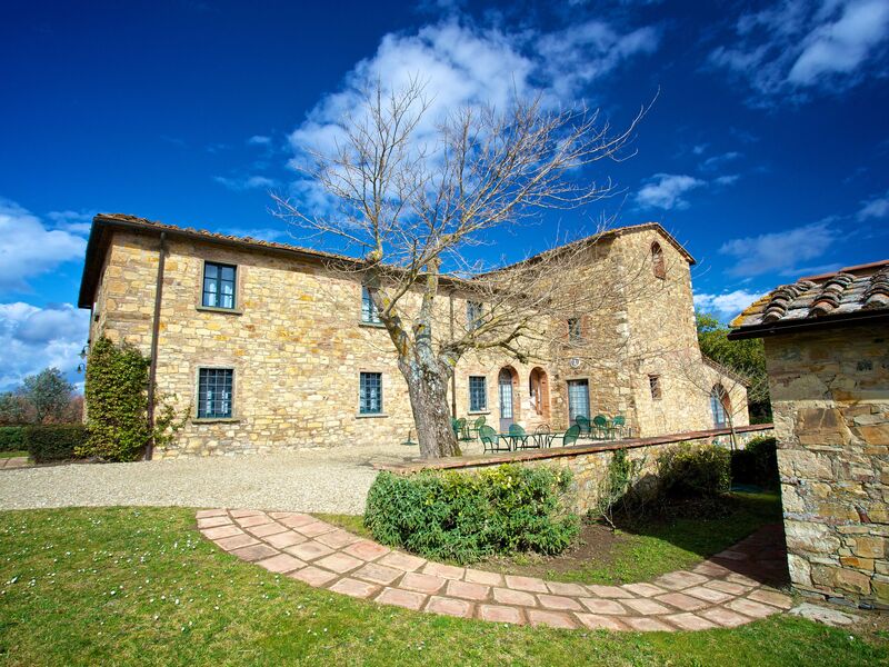 agriturismo-la-papessa-chianti-san-donato-farmhouse-fronthouse