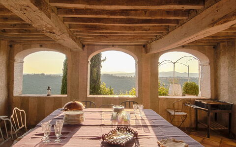 Fontanelle 16: Building, Property, Room, Interior Design, House, Real Estate, Architecture, Estate, Table, Furniture