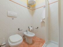 la-torre-apartments-pisotia-multiproperty-torricella-1-bathroom