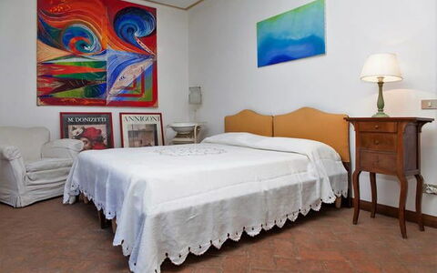 Residenza Marechiaro: Property, Furniture, Picture Frame, Textile, Wood, Interior Design, Floor, Comfort, Flooring, Real Estate