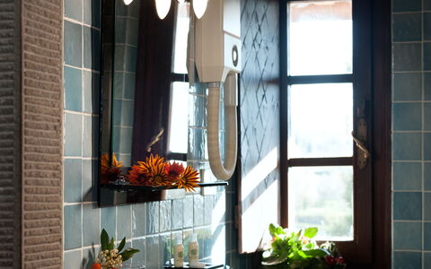 Fattoria Fronzano: Property, Building, Window, Plumbing Fixture, White, Plant, Interior Design, Bathroom, Lighting