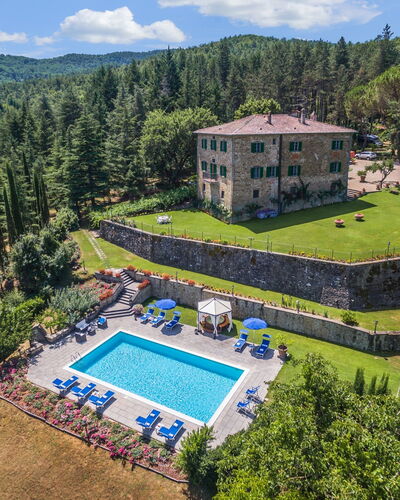 Palazzo Rosadi: Property, Hill Station, Estate, Natural Landscape, House, Real Estate, Building, Mansion, Tree, Mountain