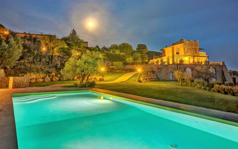 Villa Di Cinzia: Natural Landscape, Nature, Swimming Pool, Property, Estate, Villa, Building, Real Estate, Vacation, Grass