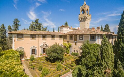 Montegufoni: Property, Landmark, Building, Estate, Sky, Architecture, Real Estate, House, Mansion, Tree