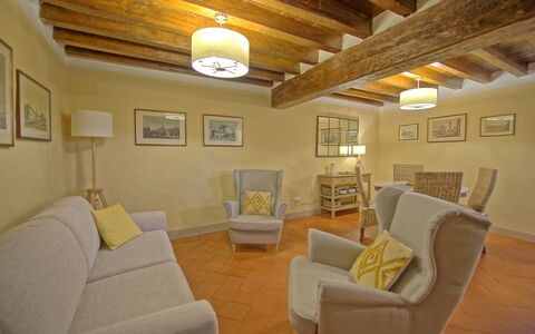 Accommodation:&nbsp;Montegufoni 13