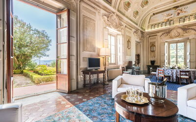 Accommodation:&nbsp;Galleria