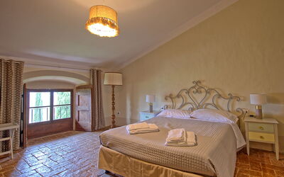 Accommodation:&nbsp;Montegufoni 27