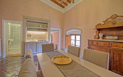 Accommodation:&nbsp;Montegufoni 18