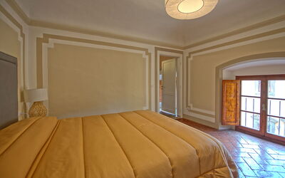 Accommodation:&nbsp;Montegufoni 18