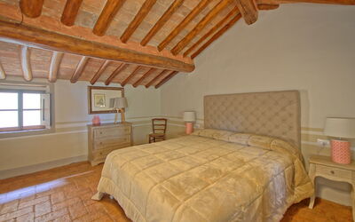 Accommodation:&nbsp;Montegufoni 11