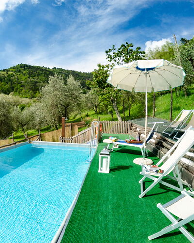 Alla Piazzetta Proprietà: Swimming Pool, Property, Leisure, Real Estate, Resort, House, Grass, Estate, Building, Vacation