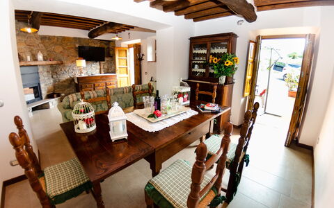 Alla Piazzetta: Property, Room, Building, Dining Room, Furniture, House, Table, Interior Design, Real Estate, Ceiling