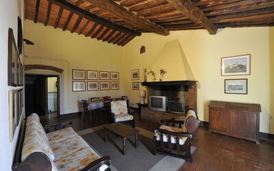 Accommodation:&nbsp;Fiori 6