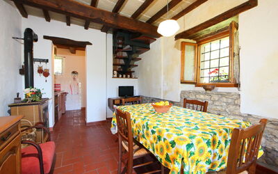 Accommodation:&nbsp;Piano Rosso 2 800.4