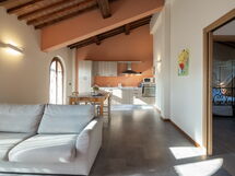 Accommodation:&nbsp;Loto