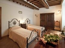 Accommodation:&nbsp;Bacco