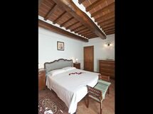 Accommodation:&nbsp;Bacco