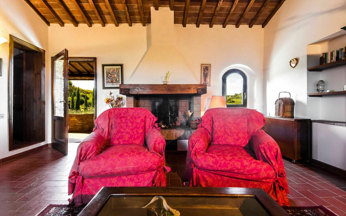 Accommodation:&nbsp;Decamerone