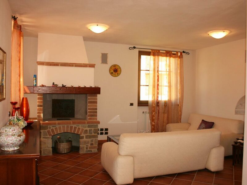 Accommodation:&nbsp;Emerald