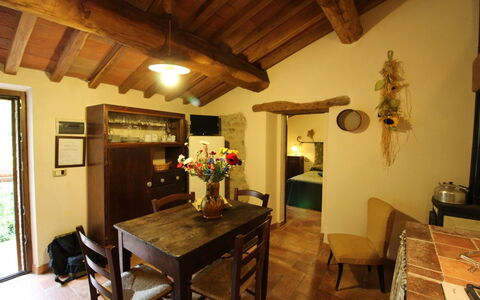 Agriturismo le Calle: Room, Property, Building, Furniture, House, Interior Design, Ceiling, Dining Room, Table, Floor