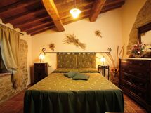 Accommodation:&nbsp;Olinto