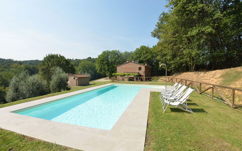 L'incanto: Swimming Pool, Property, House, Real Estate, Building, Villa, Estate, Grass, Farmhouse, Leisure