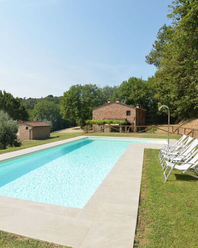 L'incanto: Swimming Pool, Property, House, Real Estate, Building, Villa, Estate, Grass, Farmhouse, Leisure