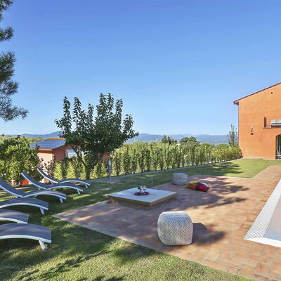 Uva: Property, Residential Area, House, Building, Real Estate, Architecture, Home, Estate, Swimming Pool, Urban Design