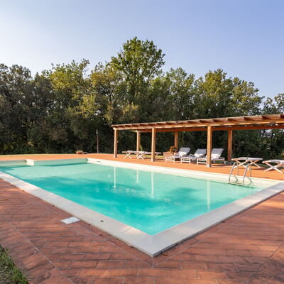 Casa La Rotta: Swimming Pool, Property, House, Real Estate, Grass, Estate, Leisure, Building, Home, Architecture