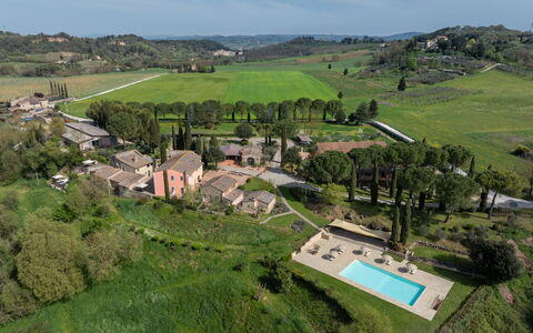 Antico Borgo San Lorenzo - Weddings And Events: Residential Area, Estate, Home, Swimming Pool, Farmhouse, Suburb, Hacienda, Villa, Landscaping, Mansion