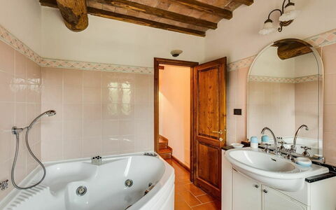 Antico Borgo San Lorenzo - Weddings And Events: Brown, Bathtub, Mirror, Tap, Plumbing Fixture, Bathroom Cabinet, Property, Sink, Cabinetry, Bathroom