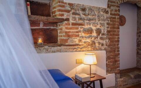 pratale-apartments-chianti-tavernelle-val-di-pesa-farmhouse-trilo-apartment-bedroom