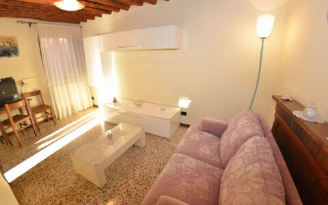 Casa Daniel: Room, Property, Furniture, Interior Design, Floor, Building, Real Estate, House, Ceiling, Living Room