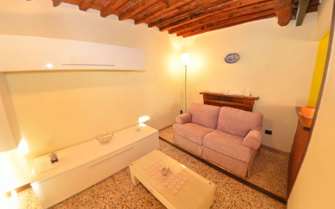 Casa Daniel: Room, Property, Furniture, Building, Bedroom, Real Estate, Interior Design, House, Bed, Attic