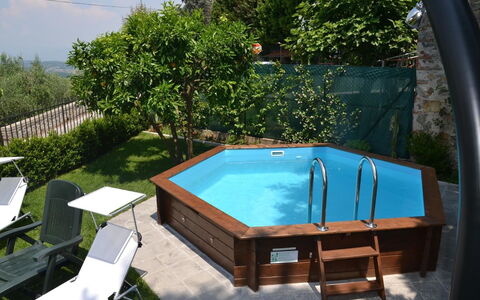 Casa Max: Swimming Pool, Property, Jacuzzi, Leisure, House, Backyard, Real Estate, Grass, Tree, Room