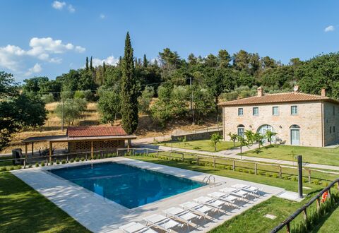 Villa Mezzavia: Swimming Pool, Property, Estate, Building, House, Real Estate, Architecture, Villa, Leisure, Mansion
