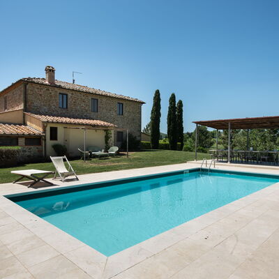 Villa Felciai: Water, Sky, Plant, Property, Building, Swimming Pool, Tree, Grass, Shade, Rectangle