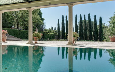 Terrazza e Libreria: Water, Plant, Sky, Building, Swimming Pool, Tree, Leisure, Real Estate, Composite Material, Landscape