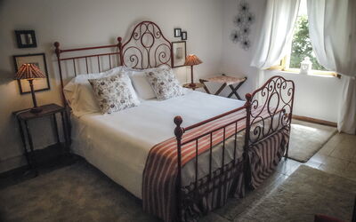 Accommodation:&nbsp;Togna In Cottage