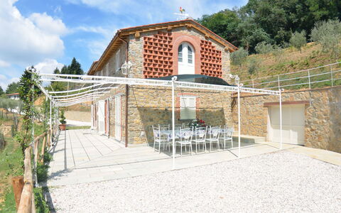 Villa Orchidea: Property, Building, House, Architecture, Real Estate, Home, Estate, Facade, Villa, Room