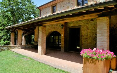 Accommodation:&nbsp;Carbonaia