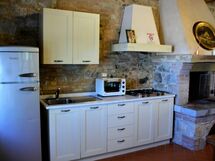 Accommodation:&nbsp;Carbonaia