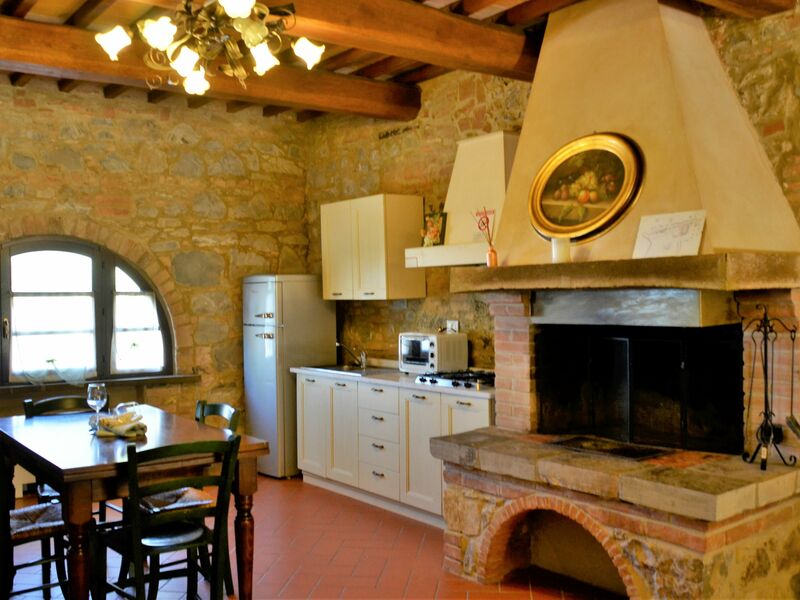 Accommodation:&nbsp;Carbonaia