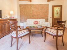 Accommodation:&nbsp;Ambra