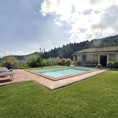 Al Mennucci: Property, Grass, Architecture, Sky, House, Estate, Building, Swimming Pool, Home, Real Estate