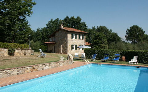 Broccolo: Swimming Pool, Property, Leisure, House, Building, Villa, Real Estate, Estate, Vacation, Home