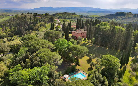 La Capanna: Shrub, Estate, Garden, Plantation, Villa, Eco Hotel, Landscaping, Hacienda, Farmhouse, Mansion