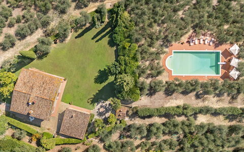 La Fonte: Architecture, Landscape, House, Estate, Land Lot, Human Settlement, Swimming Pool, Farmhouse, Hacienda, Plantation